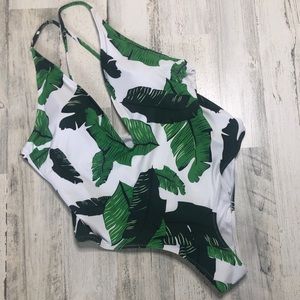 Cupshe Deep V One Piece Suit Swimsuit XXL NWT